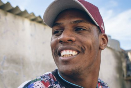 MC Kekel sofre acidente de carro e desabafa após ocorrido