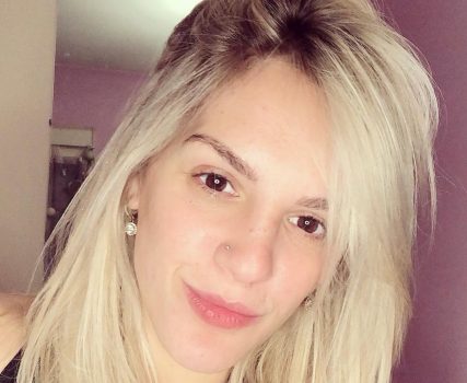 Atriz de Chiquititas desabafa após marido ser preso por narcotráfico e faz apelo