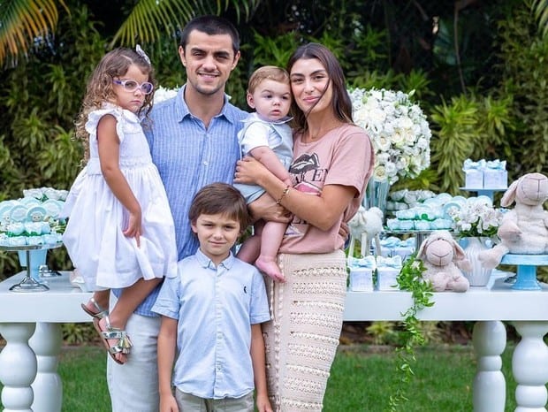 Morando fora do Brasil, Felipe Simas fala sobre estilo de vida com os filhos