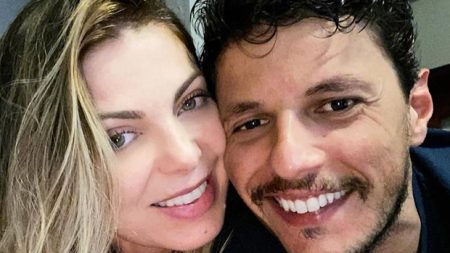 Sheila Mello e Feijão trocam declarações de amor ao falar do relacionamento