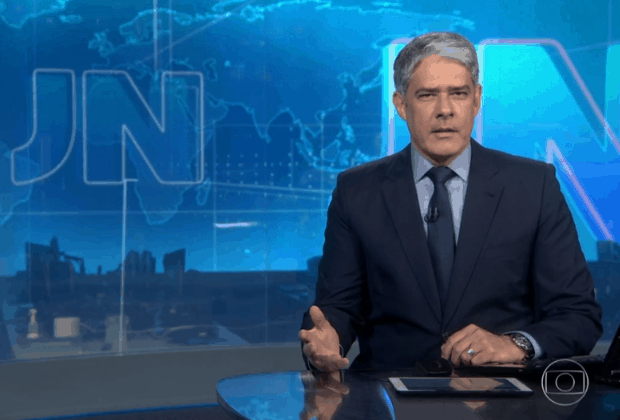 Jornal Nacional vai bem com Bonner “imitando” Bolsonaro