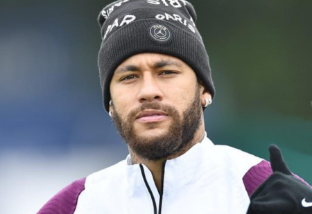 Mulher divulga conversa privada com Neymar e mostra todos os prints