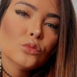 Geisy Arruda manda recado contra “invejosos” e web aponta indireta