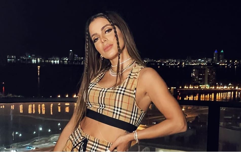 Anitta surpreende ao revelar que nova música não foi feita para público brasileiro
