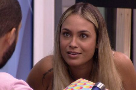 BBB 2021: Sarah ganha mais de 500 mil seguidores após defender Lucas
