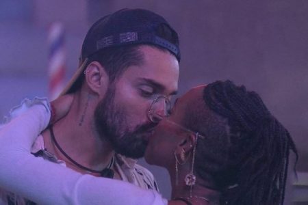 BBB 2021: Mãe de Arcrebiano acusa Karol Conká de assediar o filho