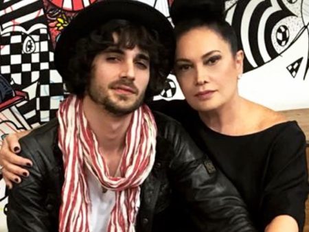 BBB 2021: Mãe de Fiuk manda flores para as famílias de Gil e Sarah