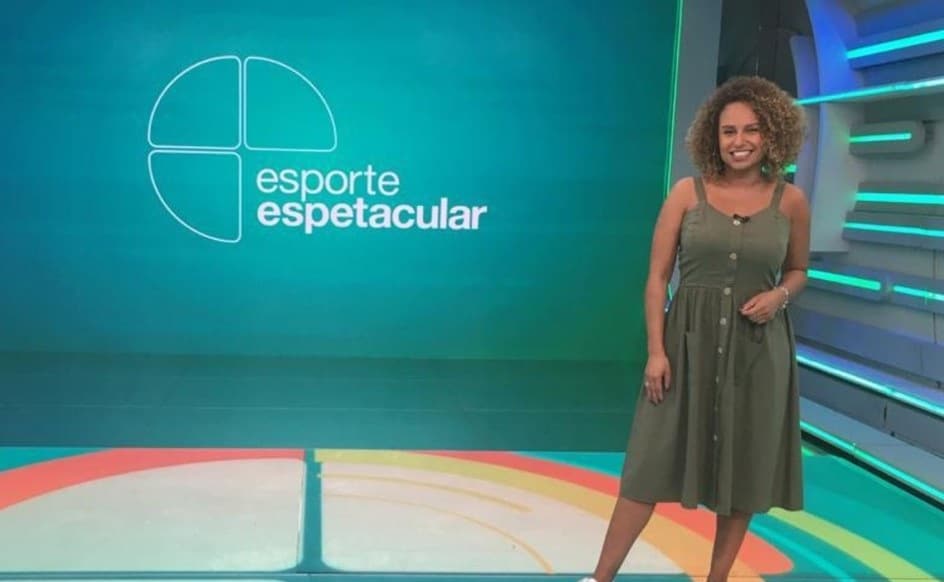 Karine Alves substitui Bárbara Coelho no comando do Esporte Espetacular