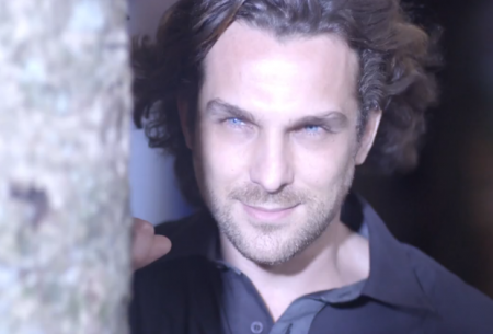 Alberto virado no cão impulsiona audiência de Flor do Caribe