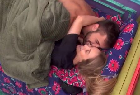 BBB 2021: Arthur fica “animado” após pegação com Carla e toma decisão
