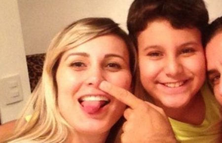 Filho de Andressa Urach cresce e toma atitude inesperada com a aprovação da mãe
