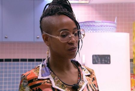 BBB 2021: Karol Conká se irrita e acusa Carla Diaz por atitude