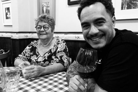 Marcelo D2 lamenta morte da mãe e presta linda homenagem na web
