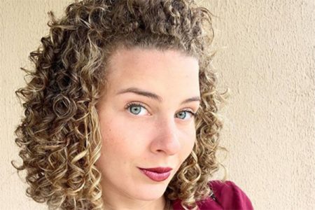 Debby Lagranha explica por que não se arrepende de largar a carreira de atriz