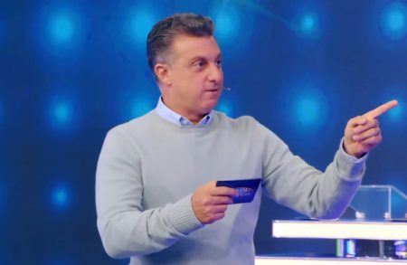 Luciano Huck lembra Faustão e vai apresentar novo Domingão ao vivo