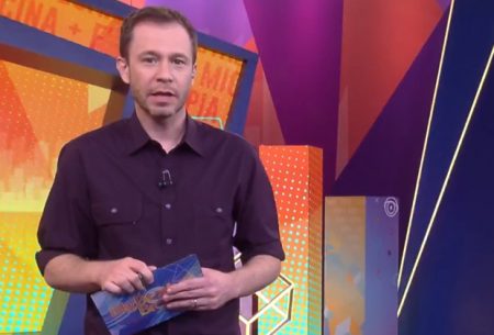 BBB 2021: Tiago Leifert surpreende e dá opinião sobre jogo de Sarah ao vivo