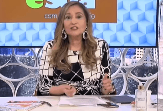 Sônia Abrão desabafa sobre preconceito na carreira e revela estar solteira