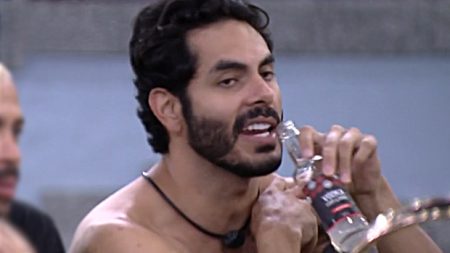 BBB 2021: Participantes fazem revelações sexuais em noite de bebedeira