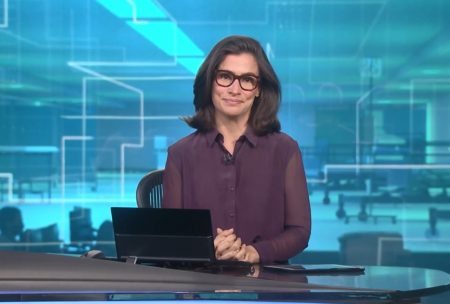 Globo se manifesta após rumores sobre a saúde de Renata Vasconcellos