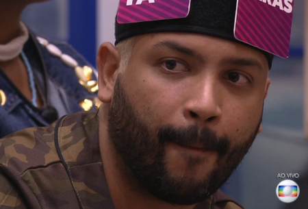 Com exposed de Carla Diaz e Projota, BBB 2021 garante boa audiência