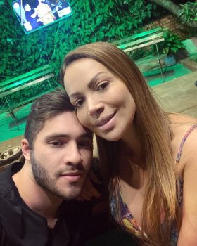 Solange Almeida é confundida com a mãe do próprio marido e desabafa