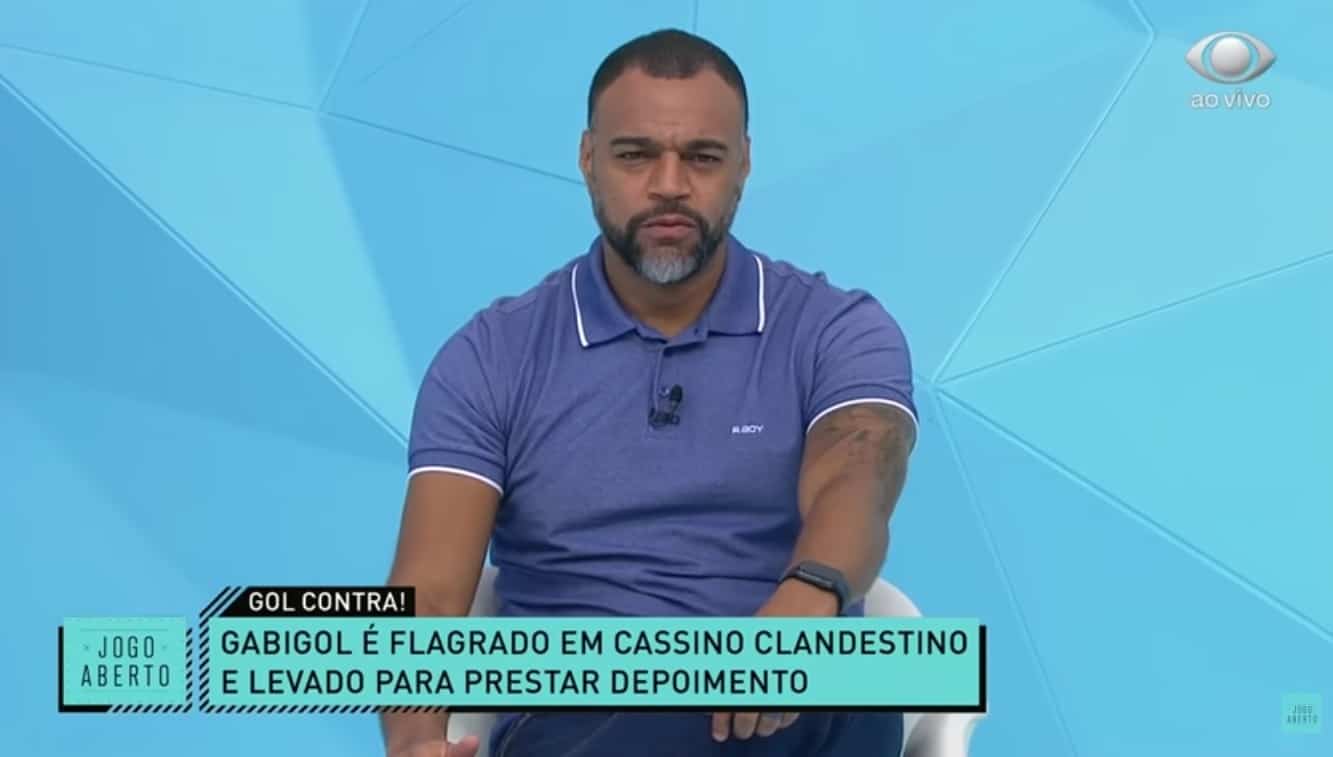 Denílson detona Gabigol e reclama de postura do Flamengo