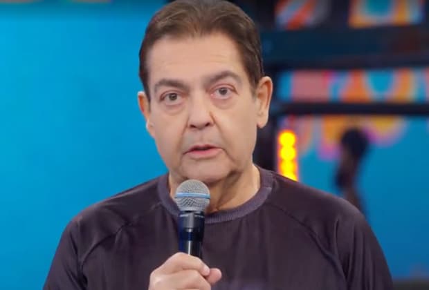 Faustão surpreende na Globo e explica perda de 24kg observada por fãs