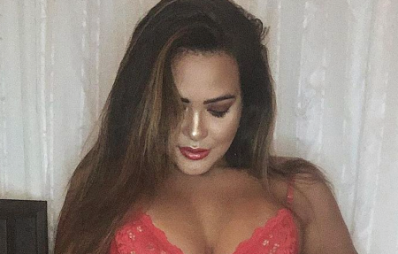 Geisy Arruda é algemada na cama e reage de forma bem ousada