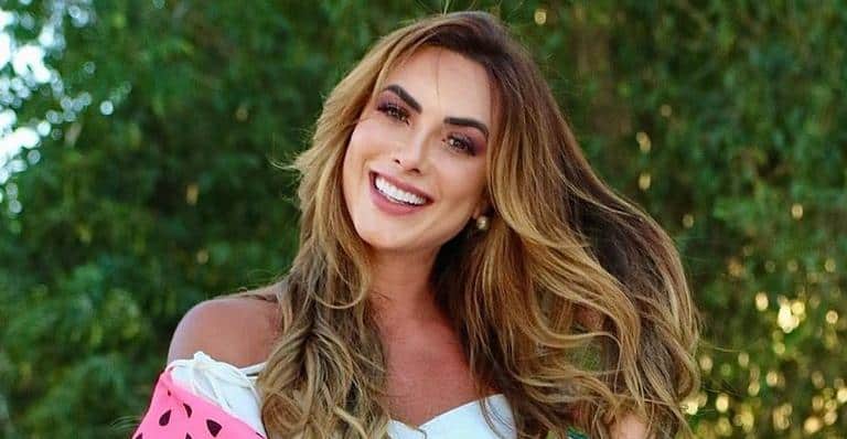 Influenciadora Nicole Bahls veste Alignmed Brasil - Tô Na Fama! - IG
