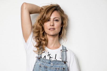 Bianca Joy Porte diz que foi assediada sexualmente quando era criança e choca seguidores