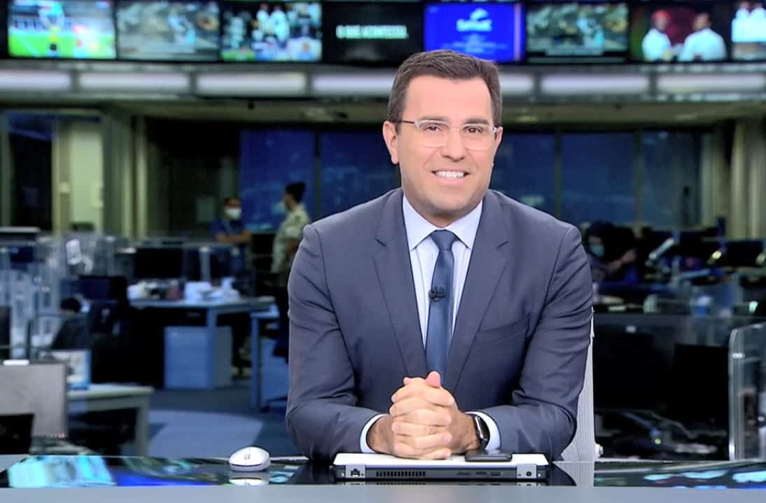 Rodrigo Bocardi imita Mussum e encerra o Jornal da Globo de forma inédita