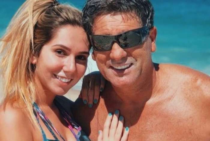 Carol Portaluppi revela que o pai, Renato Gaúcho, está com covid-19