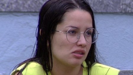 BBB 2021: Juliette diz que é melhor ser fofoqueira do que julgar sem saber