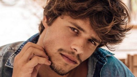 Após trabalho na Netflix, Caio Vegatti viverá transfóbico em Sob Pressão
