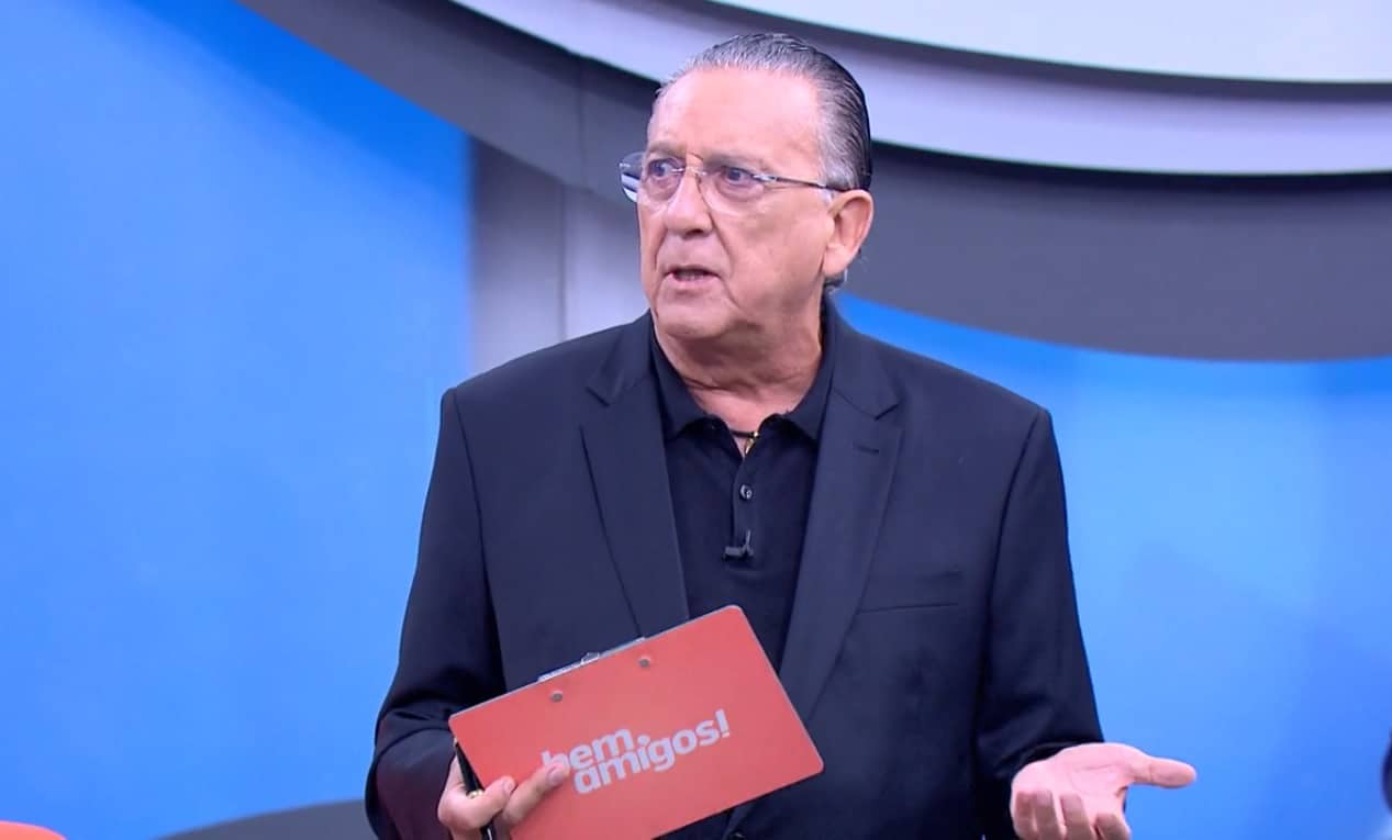 Em homenagem a Roberto Carlos, Galvão Bueno solta a voz no SporTV