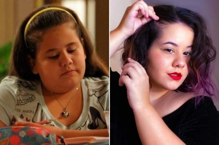 Agatha de Avenida Brasil, Karol Lannes surpreende em foto beijando namorada
