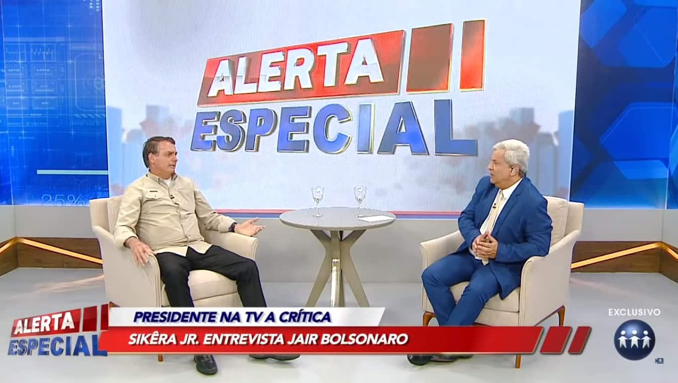 Bolsonaro é entrevistado por Sikêra Jr e RedeTV! derruba programação por encontro