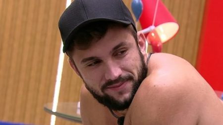 BBB 2021: Arthur faz retrospectiva do jogo e confessa medo do paredão