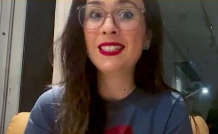 Tatá Werneck se revolta com internauta e reage após atitude contra sua filha