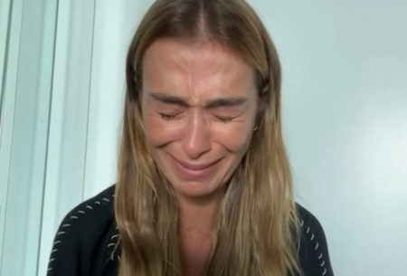 Mônica Martelli fica aos prantos na TV ao desabafar sobre Paulo Gustavo