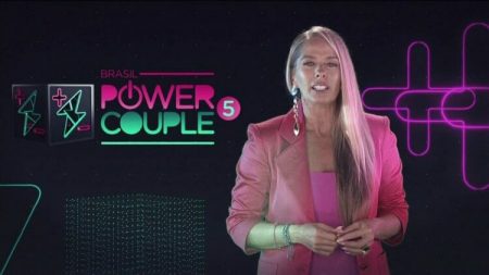 Adriane Galisteu revela como é ser a primeira mulher a apresentar um reality no Brasil