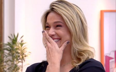 Fernanda Gentil chora ao receber surpresa da mãe e do filho no Se Joga