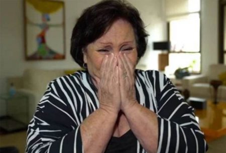 Mãe de Paulo Gustavo chorou após saber de samba enredo em homenagem