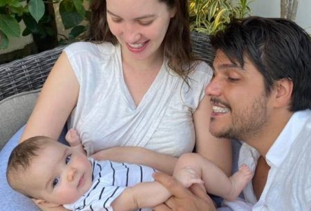 Nathalia Dill revela dificuldades após nascimento da filha