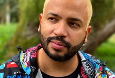 Ex-BBB Projota deseja projeto com Lucas Penteado e detona Bolsonaro