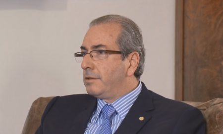 Eduardo Cunha assiste ao Flamengo no SBT e detona BBB e No Limite