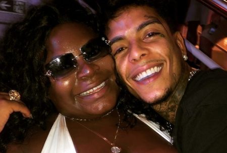 Jojo Todynho homenageia MC Kevin e se revolta com boatos envolvendo morte