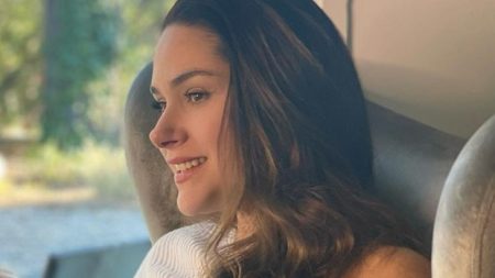 Fernanda Machado apoia vacina contra a Covid-19 e conscientiza sobre questão importante