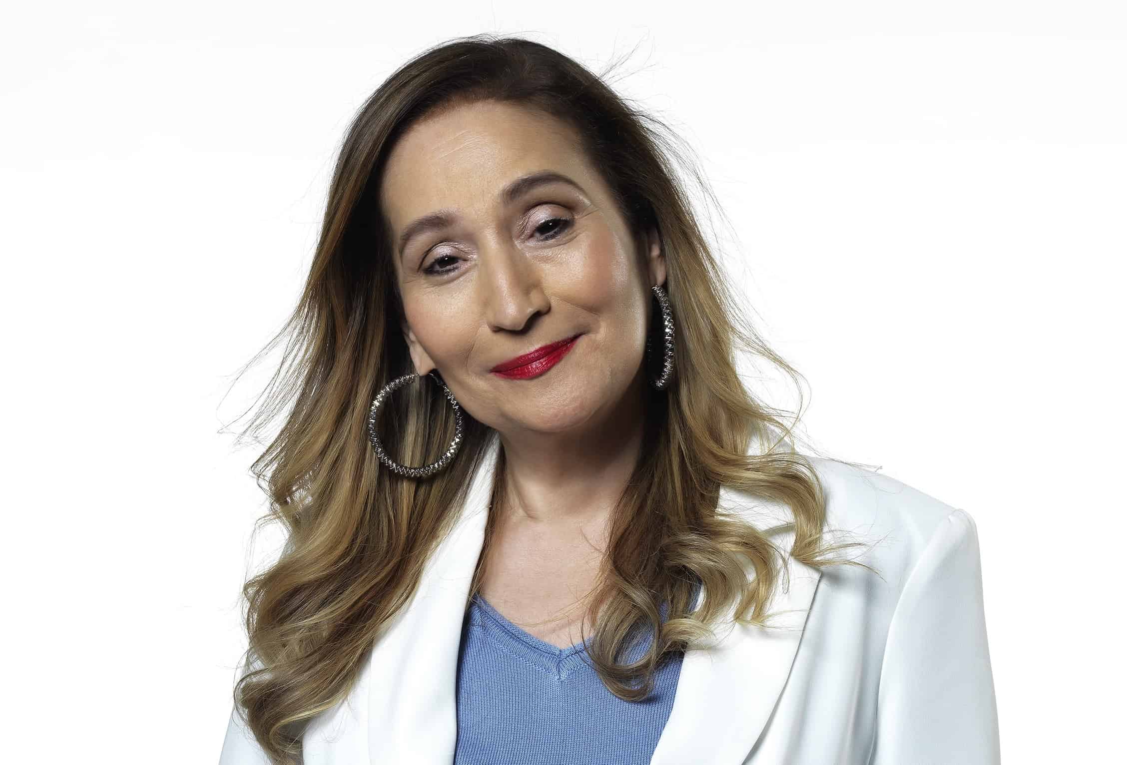Sonia Abrão renova com a RedeTV! por mais quatro anos