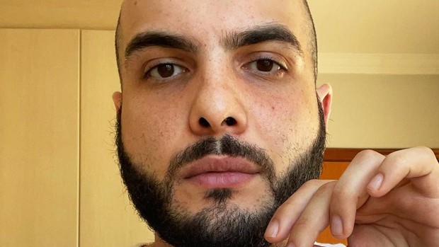 Ex-BBB Mahmoud Baydoun revela que sofreu abuso sexual em relato chocante